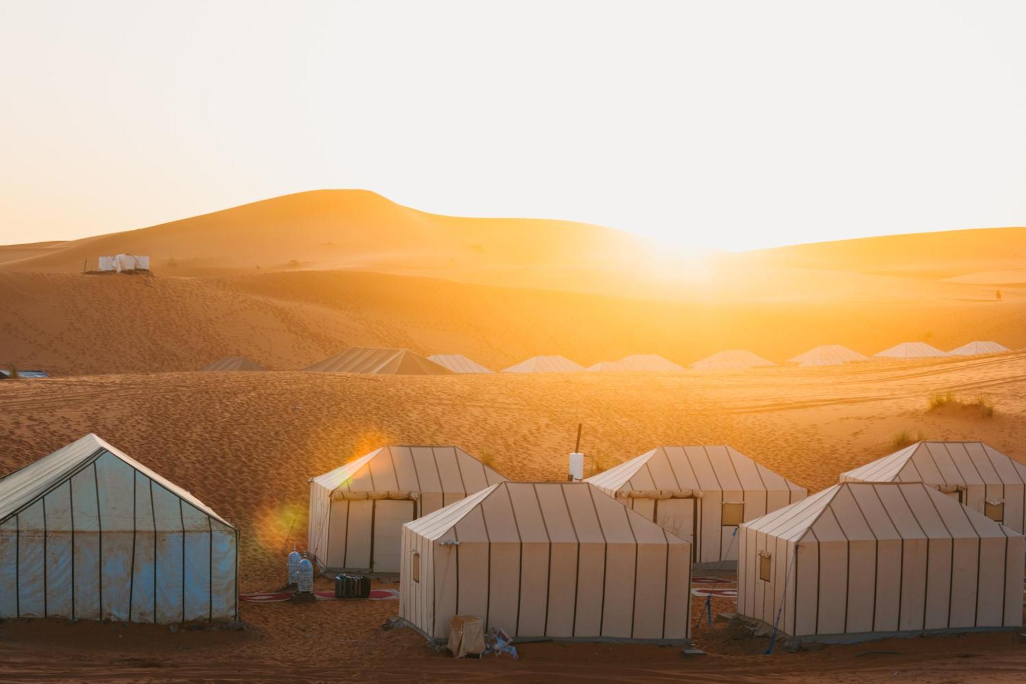 Sanmao Royal Camp 皇家营地 Hotel Merzouga Ngoại thất bức ảnh