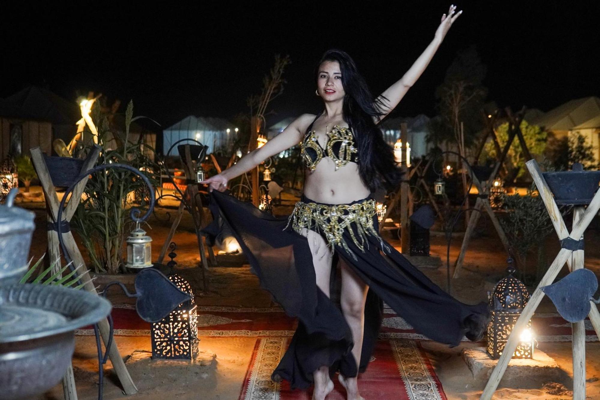 Sanmao Royal Camp 皇家营地 Hotel Merzouga Ngoại thất bức ảnh