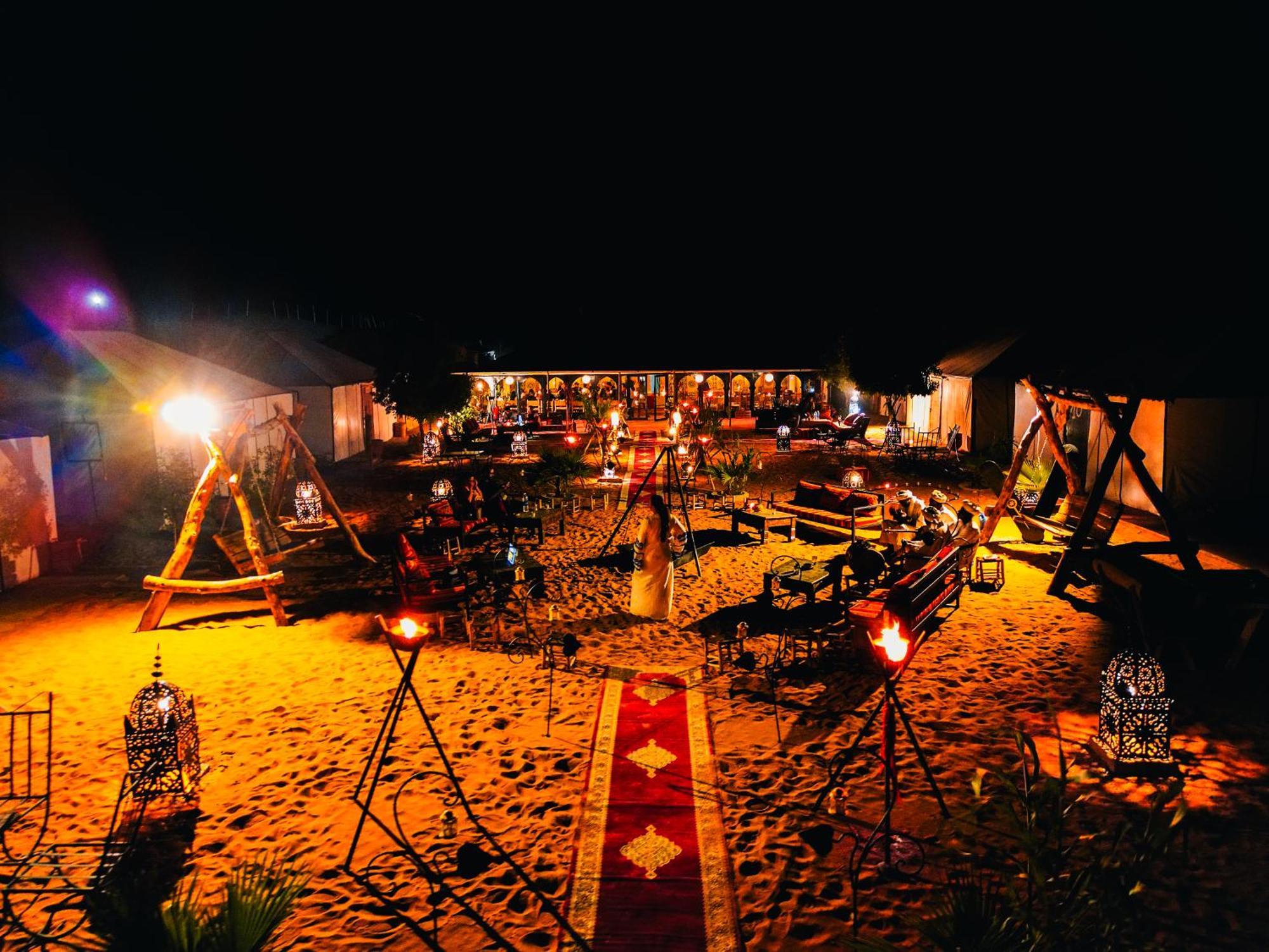 Sanmao Royal Camp 皇家营地 Hotel Merzouga Ngoại thất bức ảnh